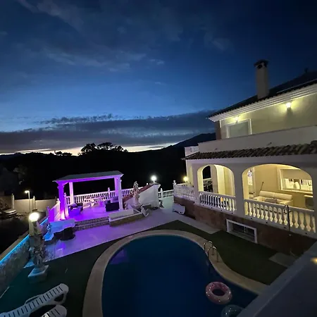 Lissa Luxe * Fuengirola