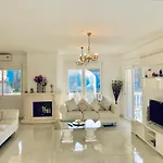 Lissa Luxe * Fuengirola