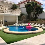Lissa Luxe Villa *