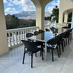 Lissa Luxe Villa *
