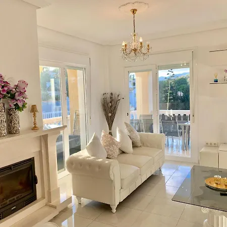 וילה Lissa Luxe פואנגירולה