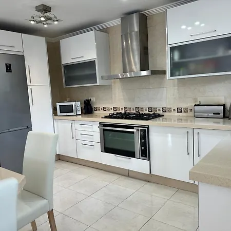 וילה Lissa Luxe פואנגירולה