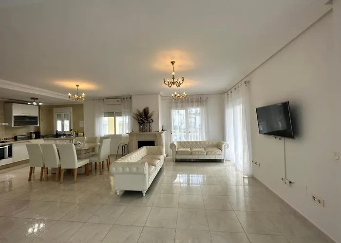 Lissa Luxe * Fuengirola