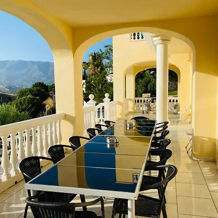 Lissa Luxe Villa *