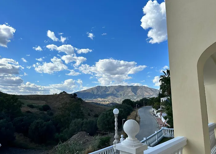 Lissa Luxe フエンヒロラ